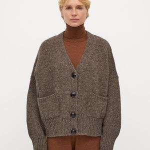 EUC Babaa Cardigan 17